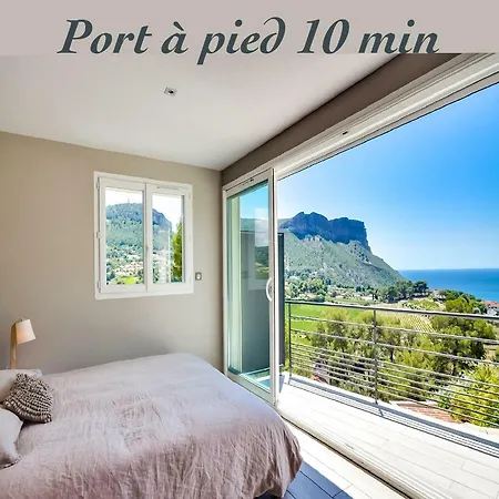 Just In * Cassis